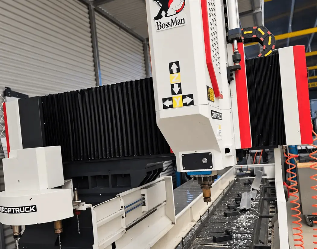 Machining equipment working on an aluminium component
